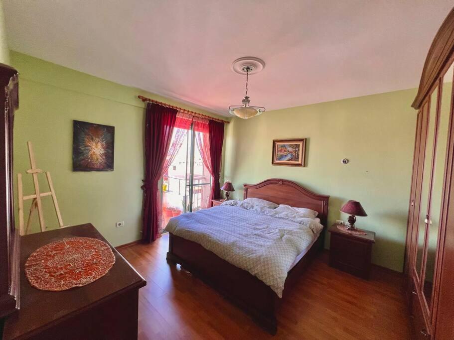 Central Tirana Flat Near Bazaar Экстерьер фото